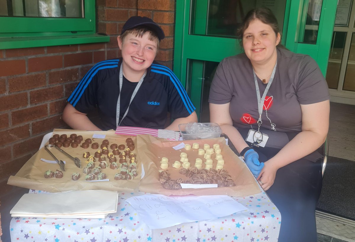 BishopBurton's tweet photo. Our Foundation students nailed their Enterprise Project! π
Their stall items included campus-themed greeting cards, delicious treats, and crafts!
The result? They raised an impressive Β£141.50 for @CR_UK πποΈ
#FoundationStudents #EnterpriseProject #FundraisingForCharity https://t.co/VbOCyPRIFm