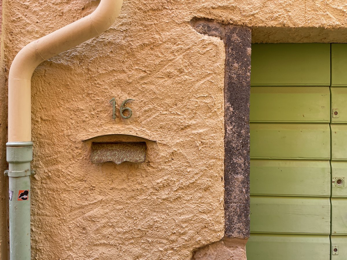 Les Boîtes aux Lettres du Monde #28
Collioure, France 🇫🇷

#boîtesauxlettres #voyage #postalmysterygame #LLB
Photo par Xavier Novau