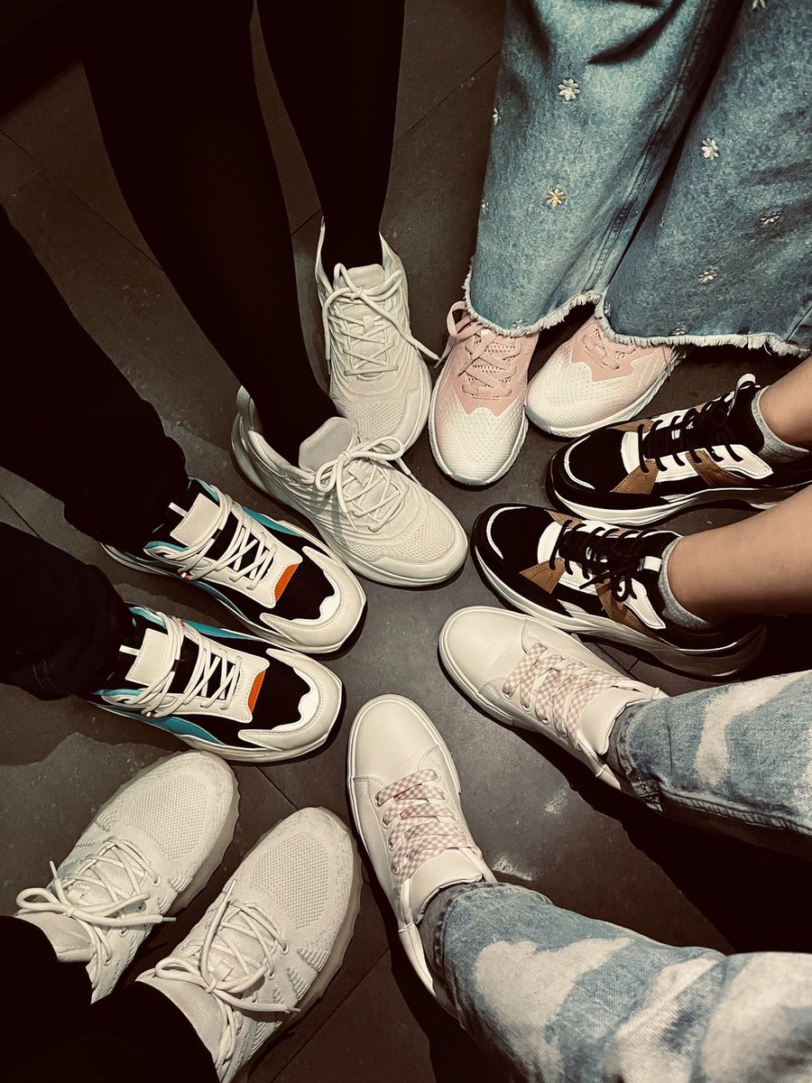 Aquí está el par que necesitas para ese jean que aún no te estrenas 🛍️👟

Llévate tu favorito en <a href="/modakoaj/">modakoaj</a> de #MallElFortín.