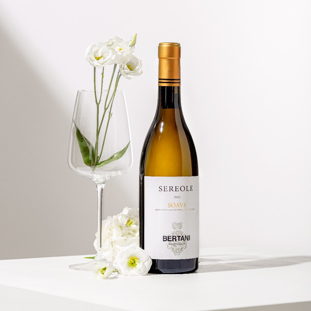 Experience the perfect fusion of fine food from #TheoRandall and brilliant wines from #Bertani, creating an unforgettable evening filled with laughter and culinary delights. Exclusively on Thursday, 20 July. bit.ly/3NOKJ4q #winedinner #winepairing