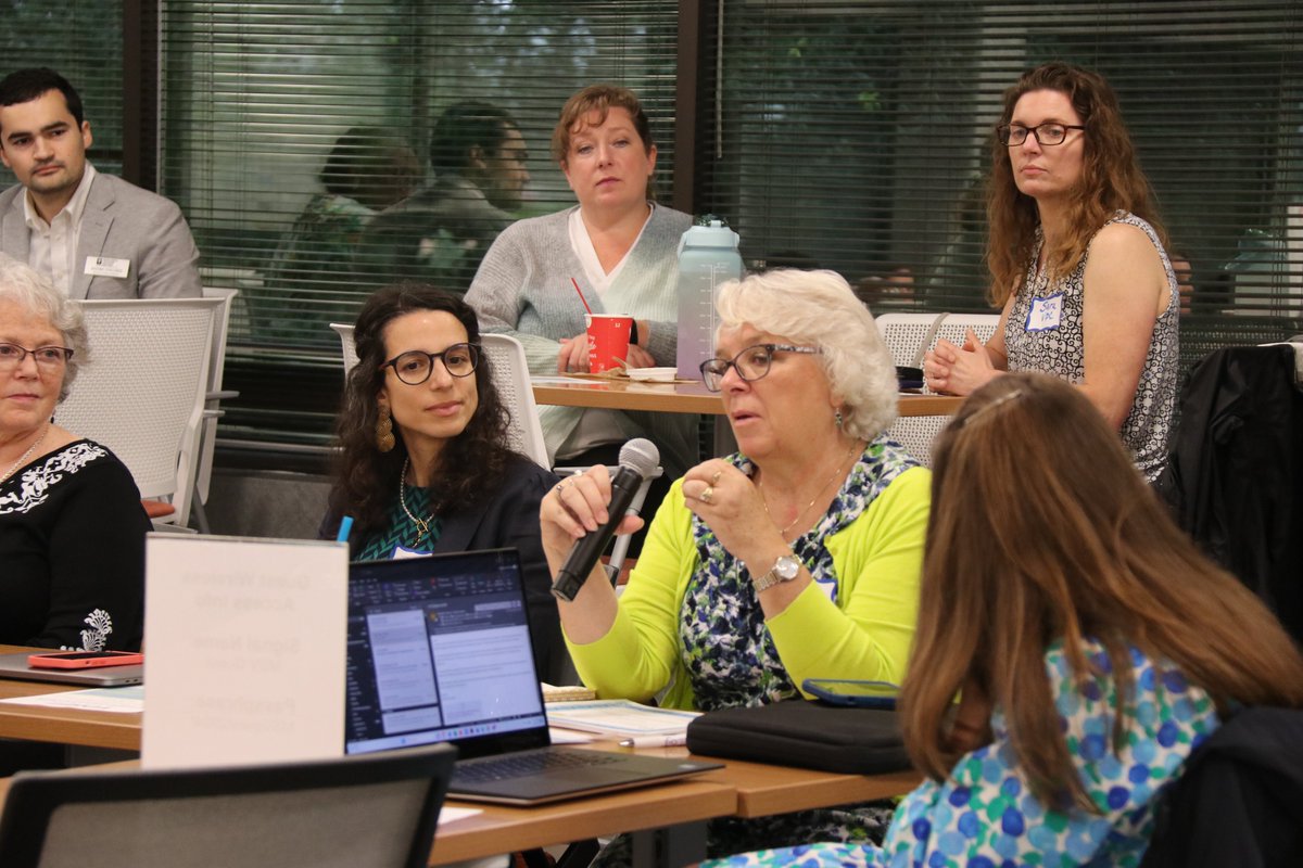 VCUPharmacyCPPI's tweet image. Last week, @teresamsalgado accepted a certificate of appreciation on behalf of #CPPI, celebrating 5 years of hard work towards chronic disease prevention through partnership with @VDH &amp;amp; the InnoVAte grant.