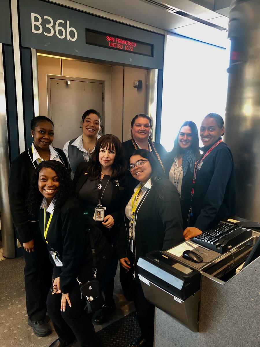 Three more new agents training at the gates with an amazing support. 🙂✈️ 🤩#UnitedInDenver #BeingUnited