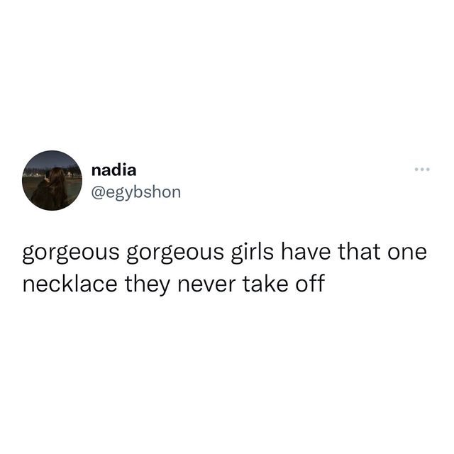 OfficialPLT's tweet photo. I am a gorgeous gorgeous girl 🙋‍♀️ https://t.co/ayIjIzU9z0