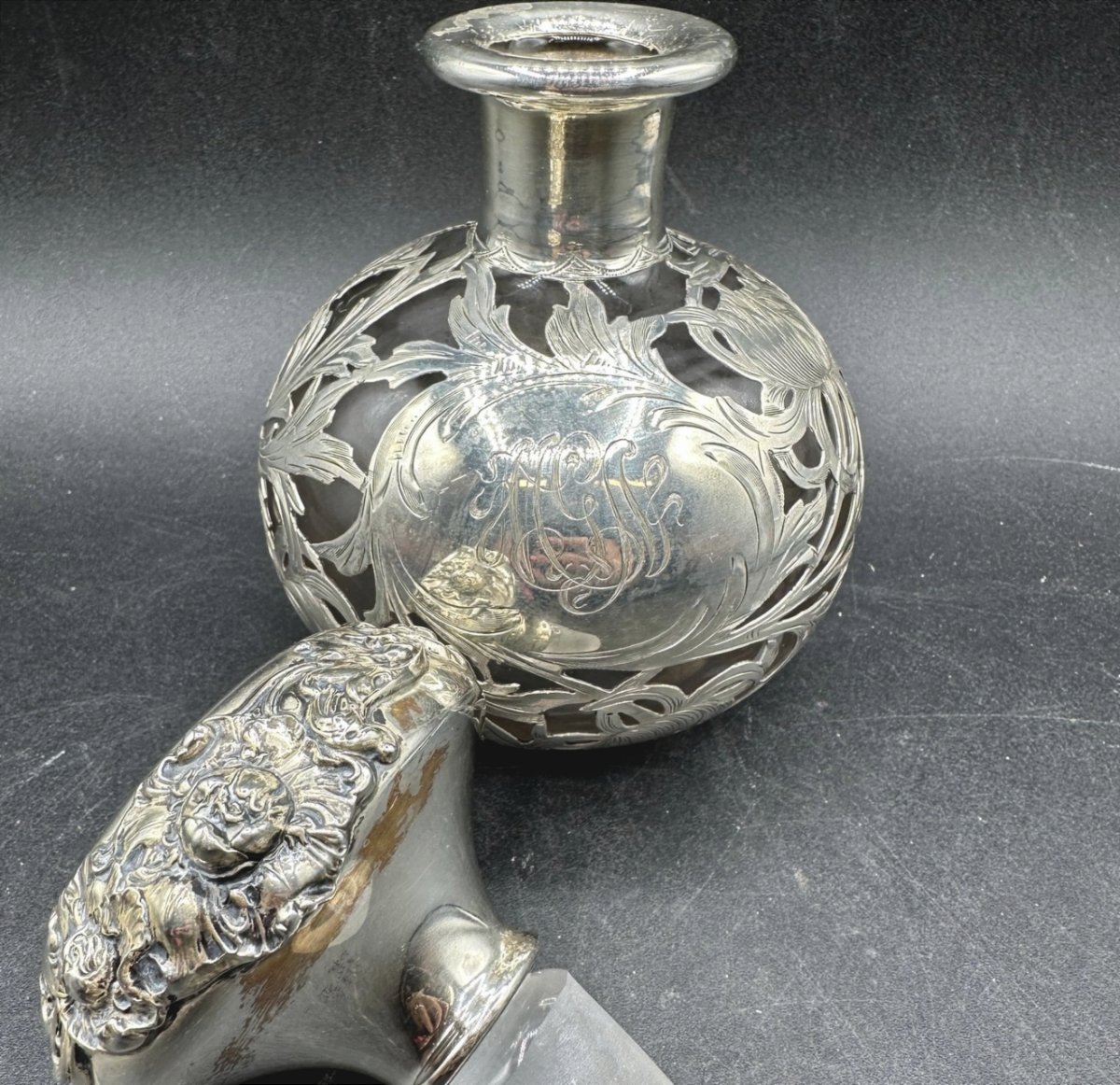 Beautiful Pieces!  Check out Wednesday's Auction.  It starts to close at 8:00 PM.  All proceeds go back to the community!  conta.cc/3r9Mdx8