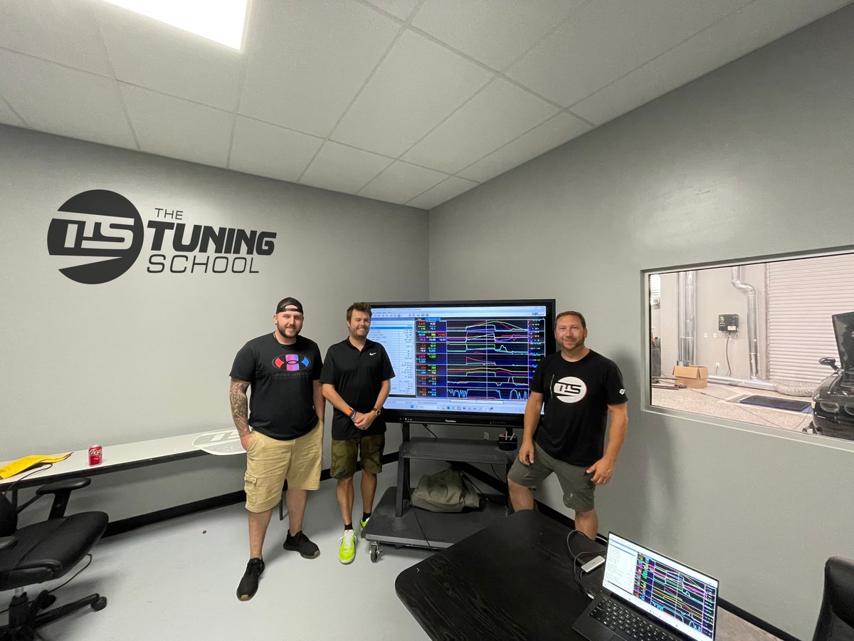 TuningSchool's tweet photo. Caleb was with us last week to learn all about tuning Hemi/Hellcat and GM LTs. 
If you would like to sign up for a class https://t.co/YxBaEd7eh0
#knowledgeishorsepower #camaro #corvette #silverado #efituning #hptuners #hellcat #challenger #charger https://t.co/Zb02eX6nCb