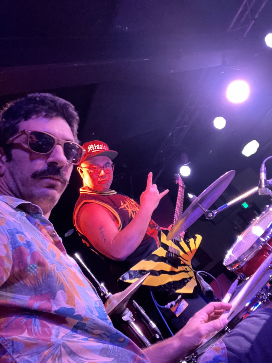 lossbecomes tweet media