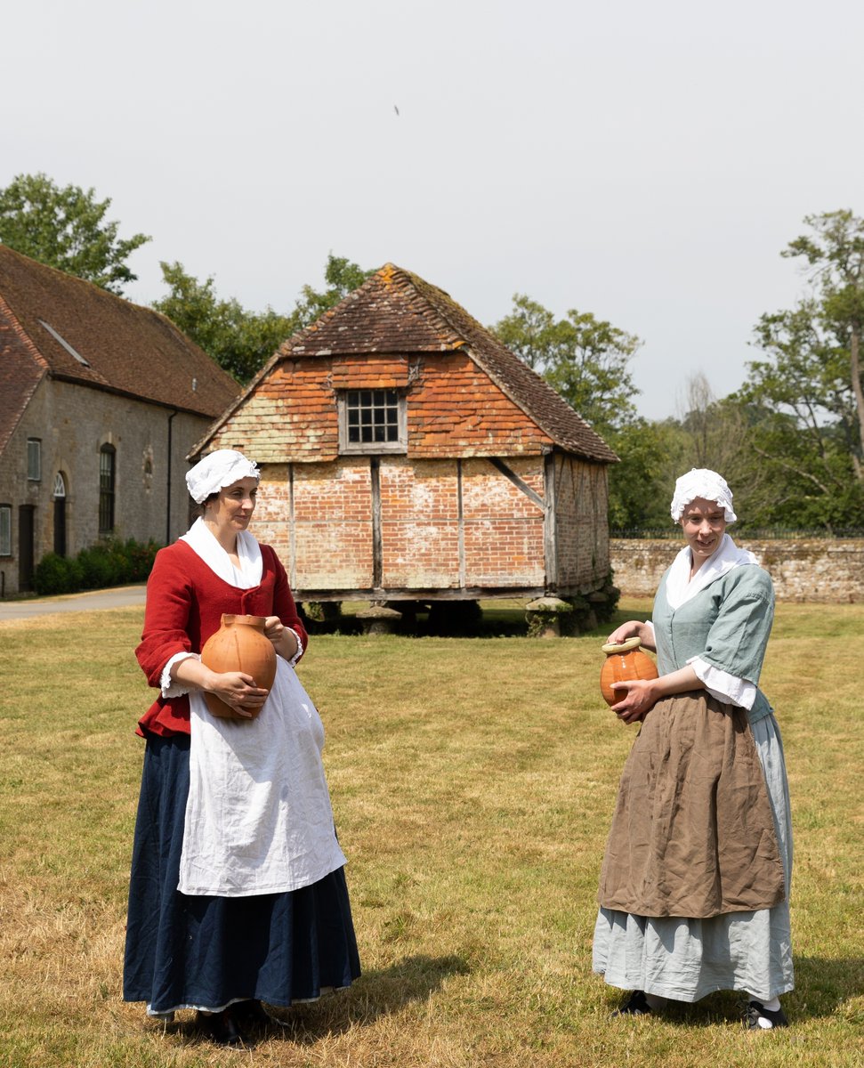 CowdrayEstate's tweet photo. Recently, we had the pleasure of hosting PhD student Charlotte Evans and a team of volunteer researchers to the Tudor Kitchen to study the daily lives of working women in the 18th century. Charlotte has kindly shared her insights and observations: https://t.co/1qNNp9OLdP https://t.co/RcYxInSoUa