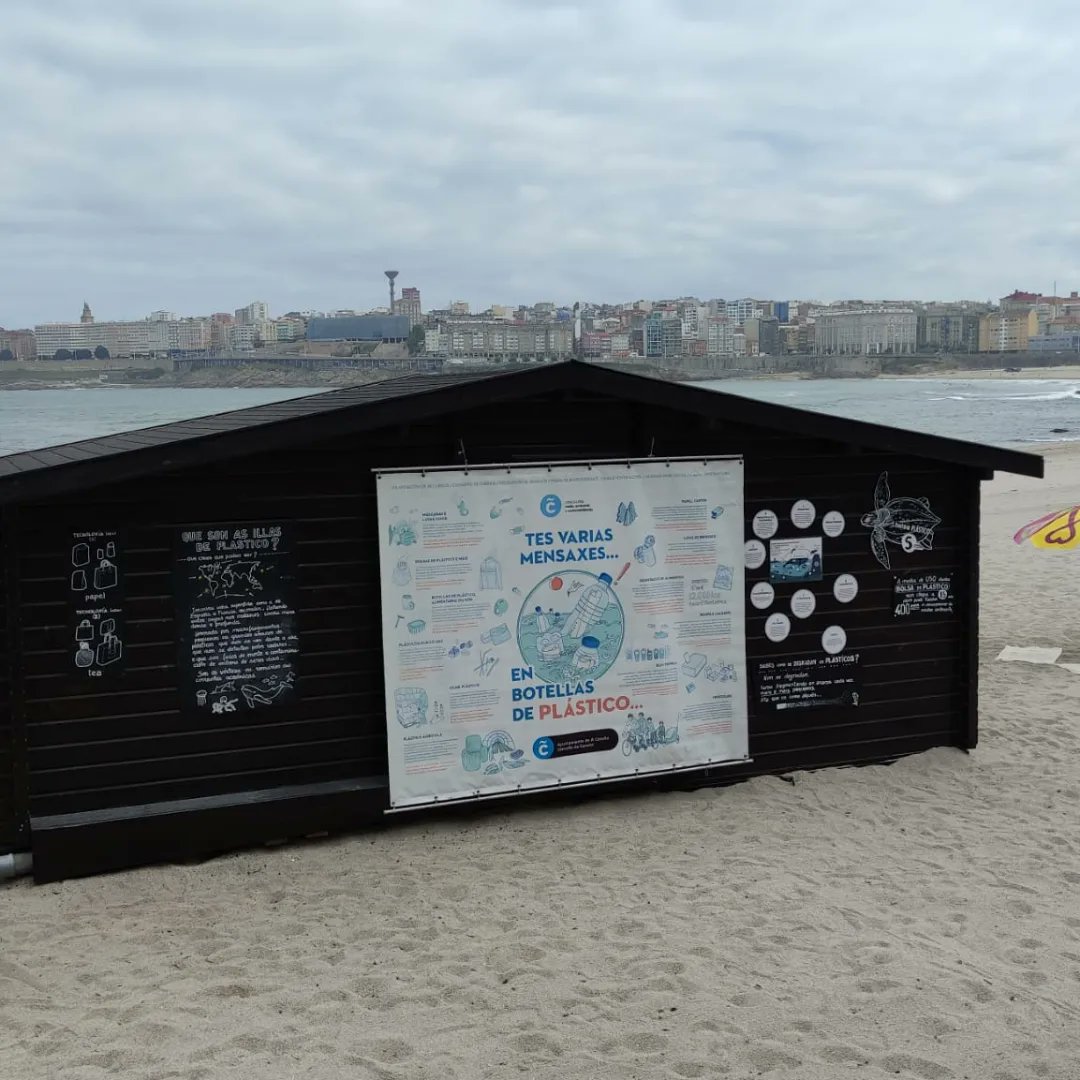 educambcoruna's tweet photo. Xa estamos instaladas na caseta de Educación Ambiental da praia de Riazor!
Temos libros da biblioteca verde de @bibcoruna para todas as idades e tamén actividades para a rapazada. Vide visitarnos os luns, mércores e venres de 11.00 a 15.00h! #Coruña #EducaciónAmbiental https://t.co/IwhEktp8cF