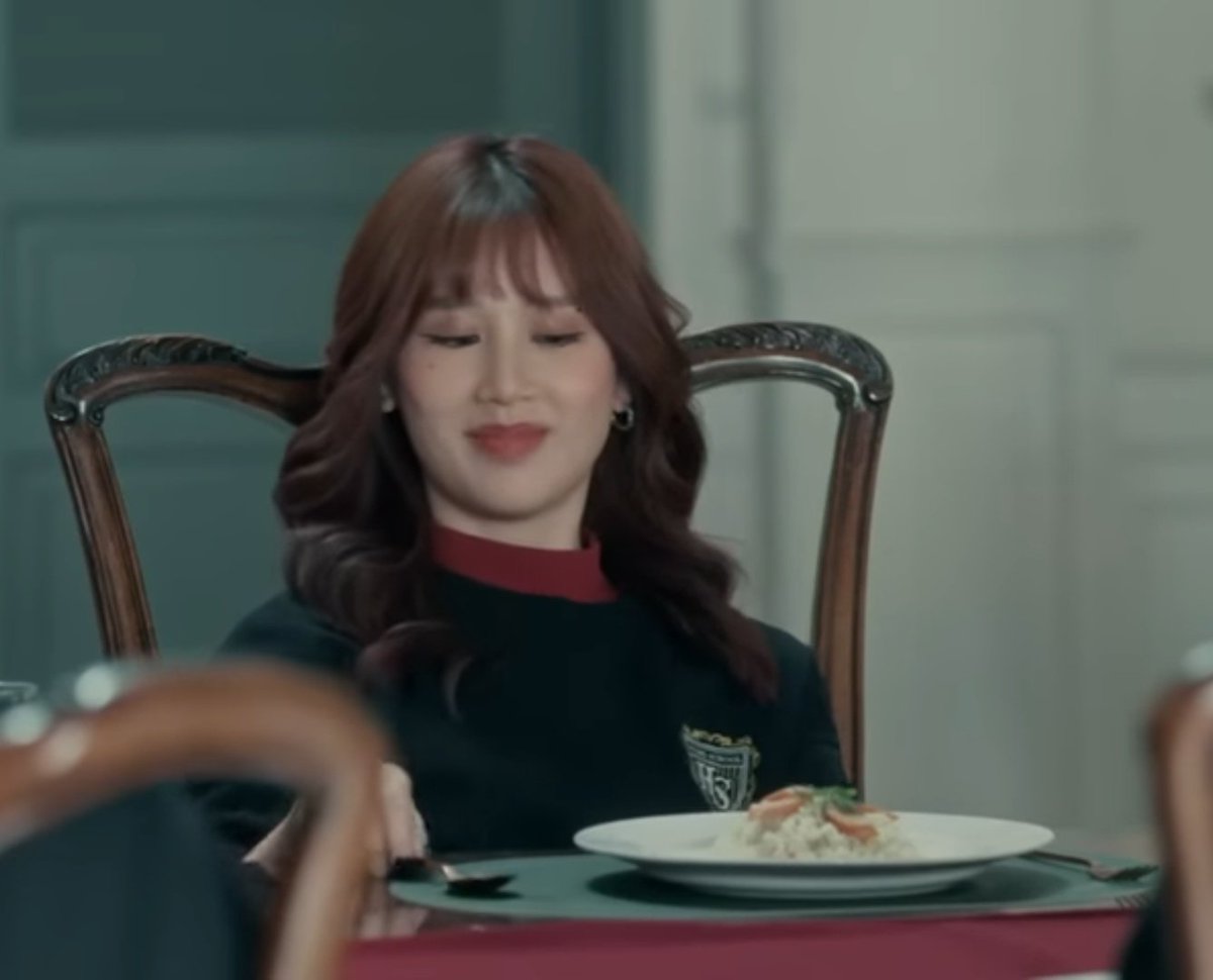 Relevoblfan's tweet photo. Me hungry also me  when there's food hehe
#HomeSchoolSeriesEP7EP8 
#NaiWhite https://t.co/W5ZWoZmtP0