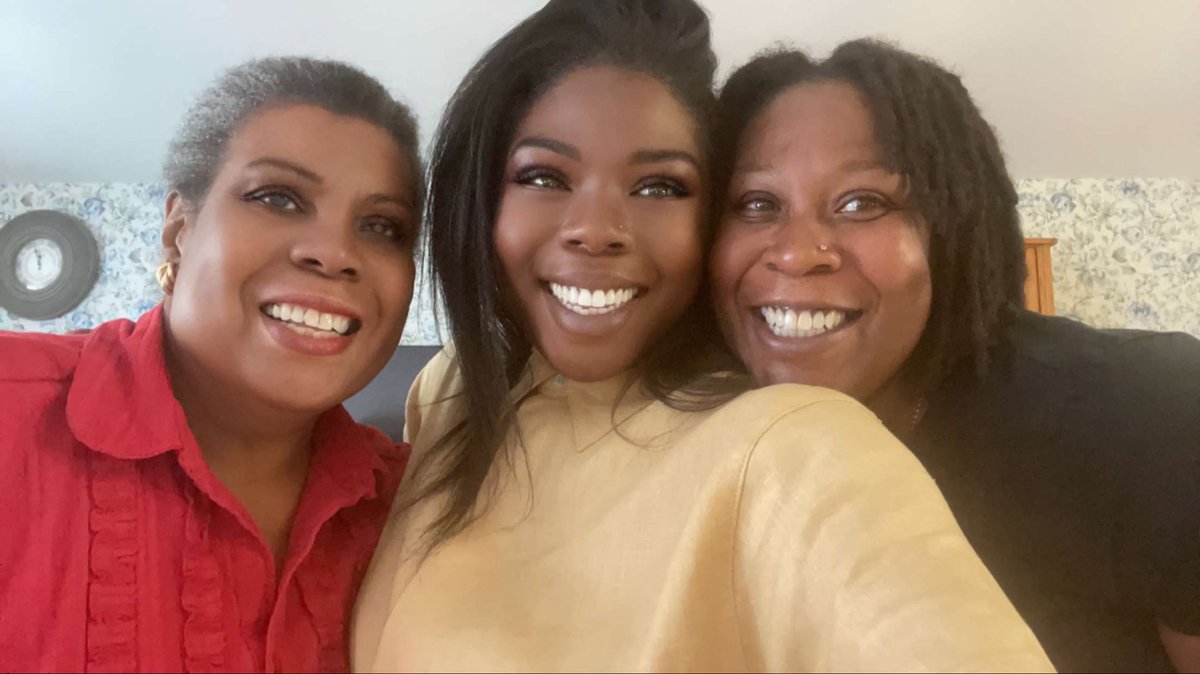 Reay_CSI's tweet image. #DClin viva passed with minor amendments 🎉🥹. I can’t believe it!!! 

My thesis explored Black Clinical Psychologists’ experiences of racism and it’s discussion at work and in the profession. I hope I did the participants justice!! We did it 🎉💪🏾