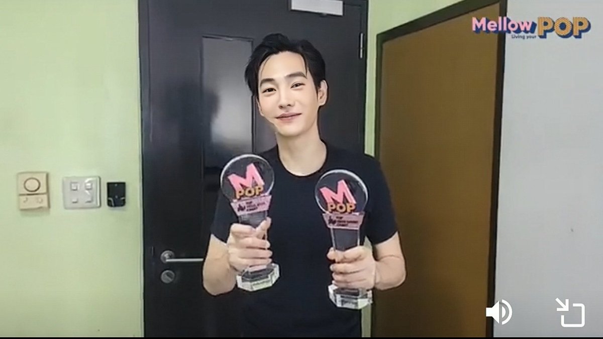 PowerofPFC's tweet photo. แง น่ารัก เลิฟยูว์ 😚 #เป๊กผลิตโชค https://t.co/UxXP9EKd46