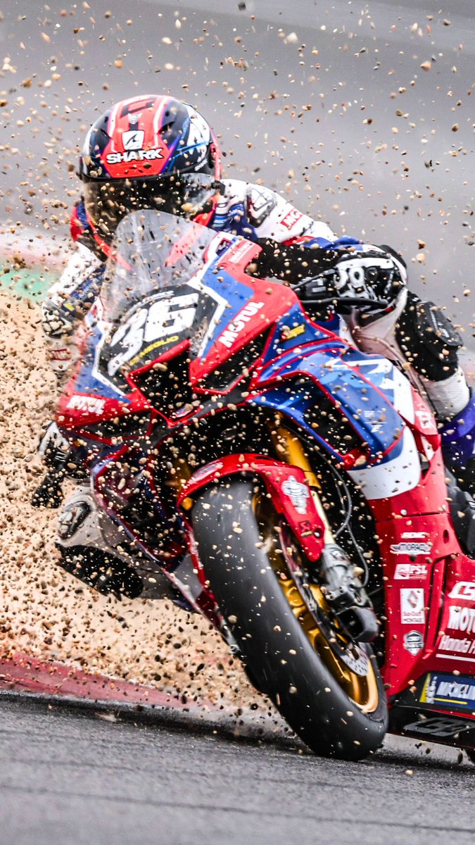 Honda Moto France ✌️ (@hondamotofr) on Twitter photo <a href="/mikedimeglio63/">Mike Di Meglio</a> #36 a impressionné avec une victoire éblouissante 🏆 sur la course 1 et une solide P3 en course 2.
#Alantecher #5 a également marqué en terminant P4 et P5.
👏 Bravo aux pilotes du #TeamCBORacingHondaFrance 🔵🔴
#HondaMotorcycles | #FSBK | #CBR1000RRRFirebalde <a href="/mikedimeglio63/">Mike Di Meglio</a> #36 a impressionné avec une victoire éblouissante 🏆 sur la course 1 et une solide P3 en course 2.
#Alantecher #5 a également marqué en terminant P4 et P5.
👏 Bravo aux pilotes du #TeamCBORacingHondaFrance 🔵🔴
#HondaMotorcycles | #FSBK | #CBR1000RRRFirebalde