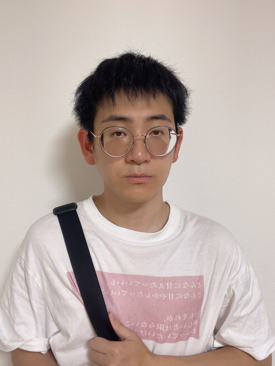 jinsei_u's tweet photo. 夏休み髪染めてコンタクト入れて下半期から人生変えにかかりそうな大学一年生 https://t.co/7GSK9sq2qo