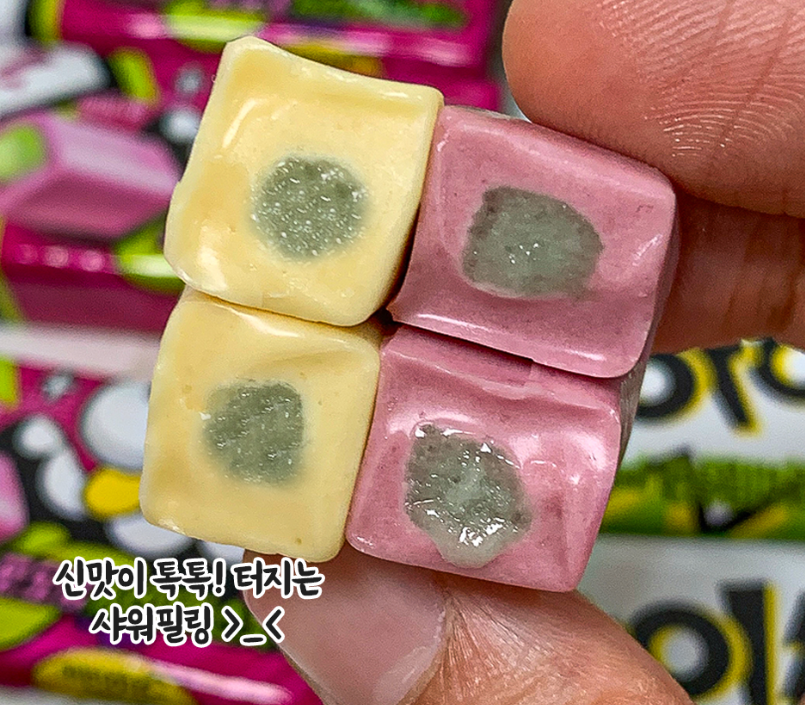 아이셔 신상 아이셔츄 출시!! 
레몬&amp;라임 /포도&amp;샤인머스캣 두 가지 맛
츄잉캔디 안에 샤워필링 들어가있음 
동네 마트나 슈퍼에서 살 수 있어요!