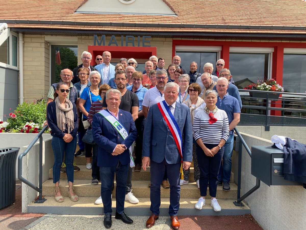 Saint-Contest tweet media