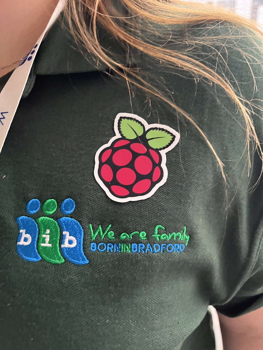 hannah_cebolla's tweet photo. Day 1 of BiBFest🎉

It’s been amazing so far being able to speak to some of our young people about all things Digital Makers!🕹️🖥️

@BiBresearch https://t.co/Yp9eomDrxi