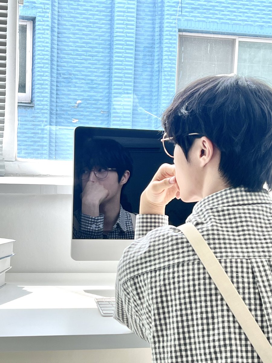 CIX_twt's tweet photo. 너무 덥구만😢😢😢😢😂

#CIX #씨아이엑스 #현석 #윤현석 #서기 #막내 #FIX #픽스 #픽스내거 https://t.co/rHqhENQnVz