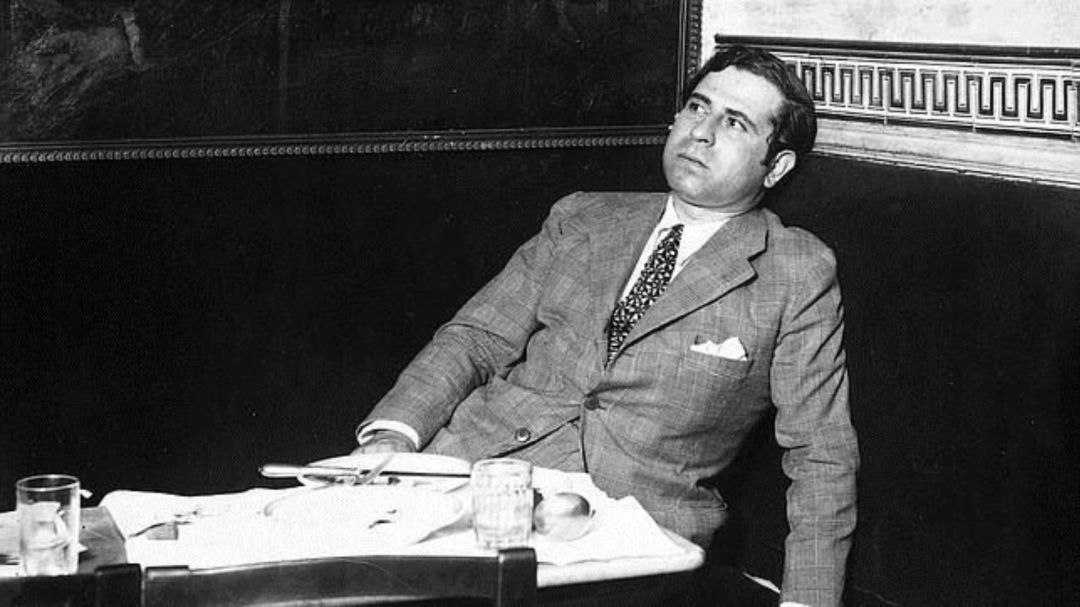 Hoy no es un día cualquiera, pues hace 135 años nació Ramón Gómez de la Serna, figura clave en la literatura de principios del siglo xx y un estandarte en nuestro Museo #Efemérides