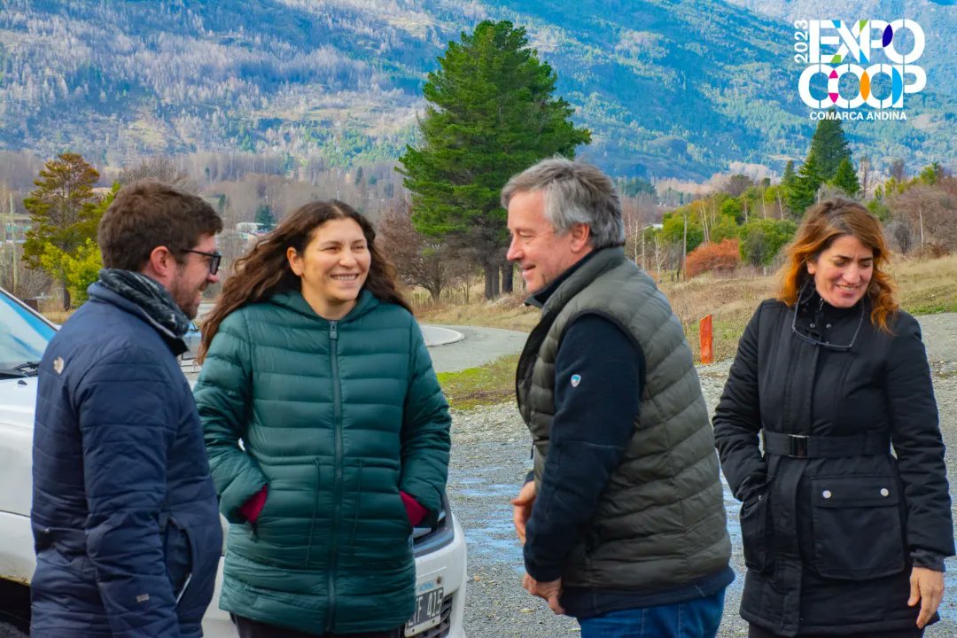 Gracias compañera <a href="/MoniMacha/">Mónica Macha</a> por visitarnos y acompañarnos en una nueva #ExpoCoop.

Seguimos trabajando, aprendiendo y ampliando miradas en la agenda de género, cuidados y economía social.