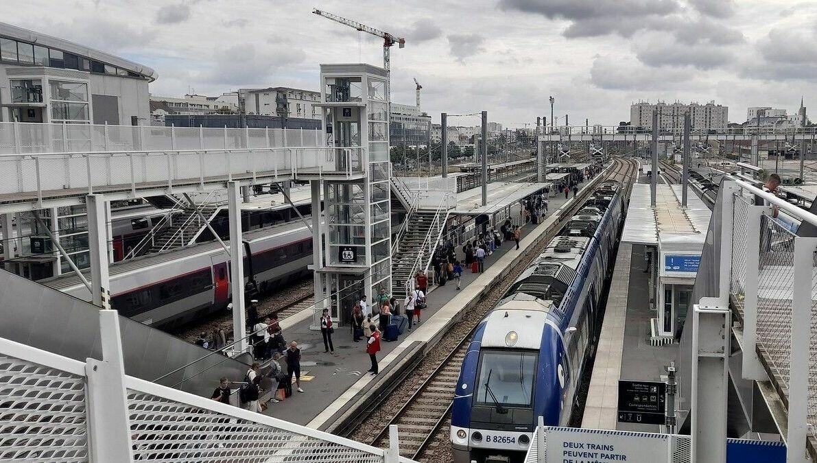 Plus de trains <a href="/TERBreizhGo/">TER BreizhGo</a> et <a href="/TGVINOUI/">TGV INOUI</a> cet été en <a href="/regionbretagne/">Région Bretagne</a> 
➡️ l.francebleu.fr/p7vh