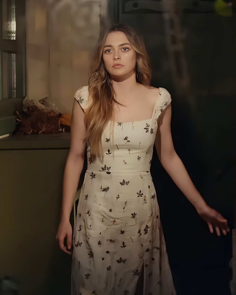 gulcemaldizifc's tweet photo. Deva 🖤🥀💫 #Gülcemal #GülDev #MelisSezen #Fox #MfYapim https://t.co/bntZtaZHEL
