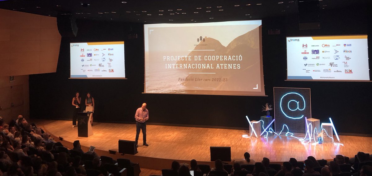 FTrams's tweet photo. @Llor_Fundacio Projecte de Cooperació Internacional Atenes. A Camps de Refugiats 
Objectiu:sacsejar consciències i potenciar l’esperit crític i cooperatiu. #Bat #JornadesTrams23 #ShareToLearn https://t.co/gnkkpfWgPt