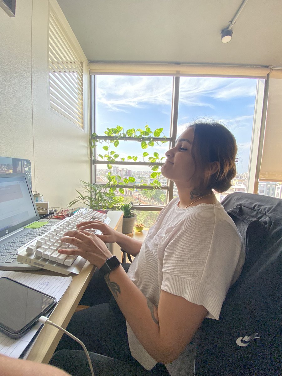 thedefender__'s tweet photo. Caught our dev in a Monday mood standoff with the code. Who will blink first? 😆👩‍💻 #MondayFaceOff https://t.co/EgTPUX8OWK