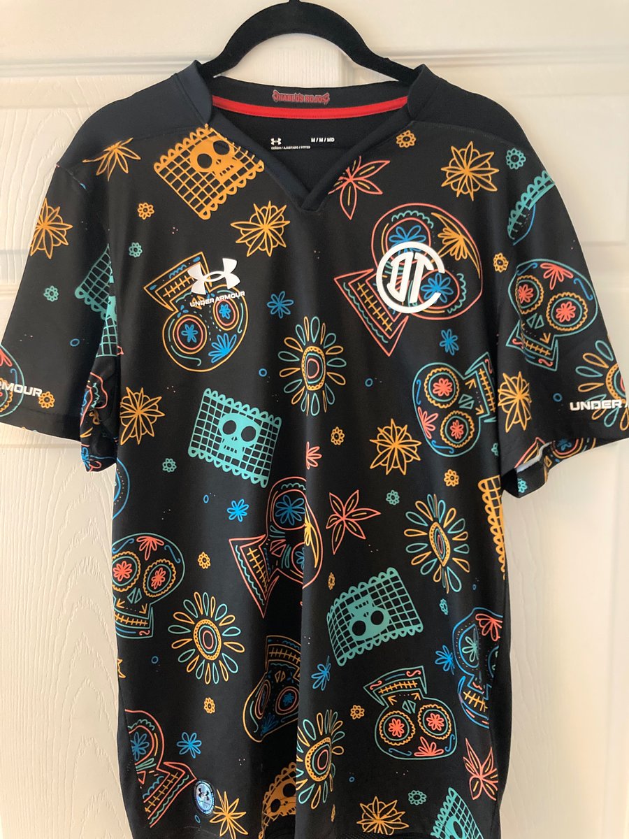 ShirtsofNeil's tweet image. I’m going to post 4 of my footy shirts a day, until I get bored or run out, and keep adding them to this 🧵
1. Unión Española 🇨🇱
2. Orlando City 🇺🇸
3. Deportivo Toluca 🇲🇽
4. Leones Negros 🇲🇽