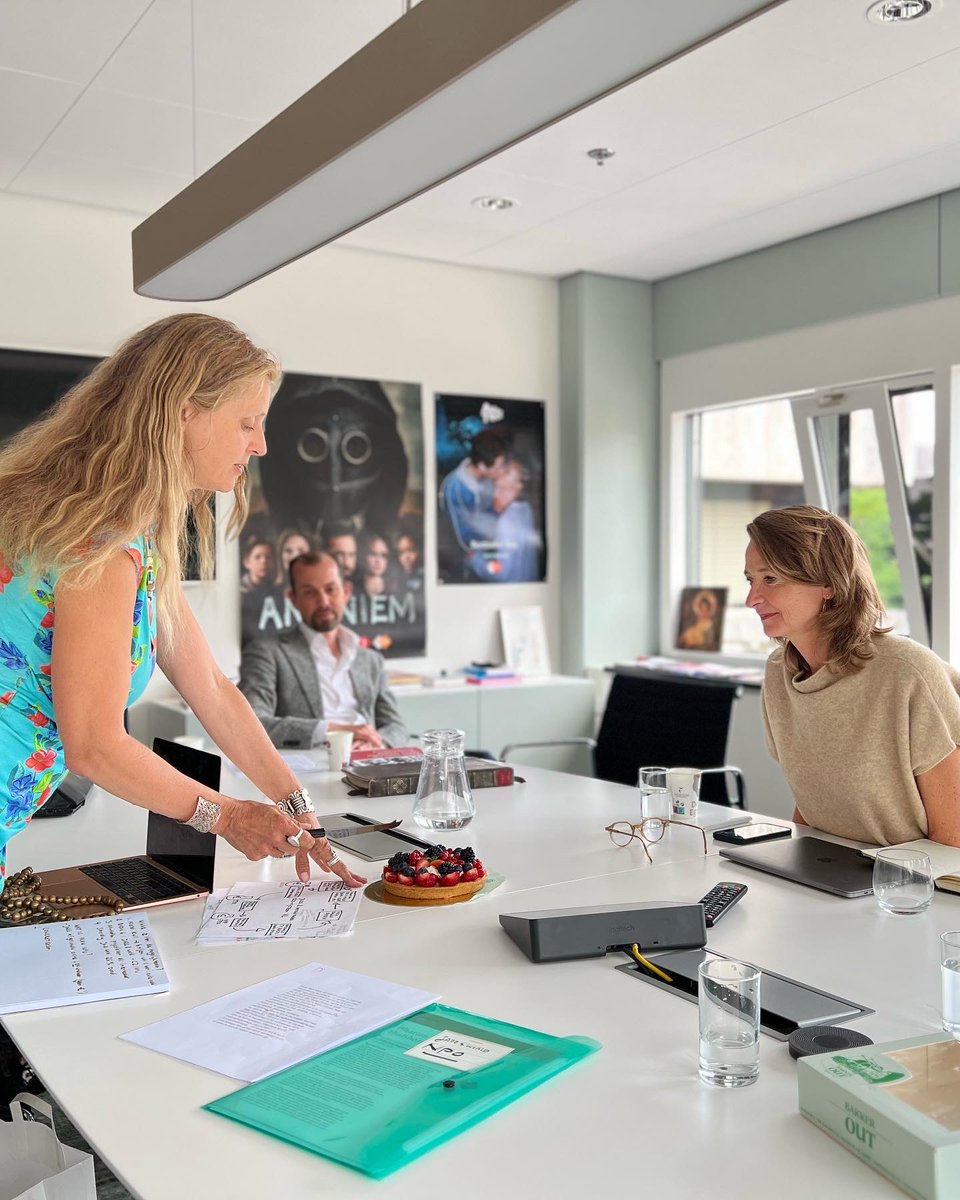 ...de (betere) toekomst van Jazz en Wereldmuziek vanaf 1 januari 2024. Hou de persberichten in de gaten. Vervolg stappen komen eraan, keep you posted....    #NPOJazzWorld #protestNPO #JazzWorldHoofdkanalenNPO #BiMpro #NPOmissie