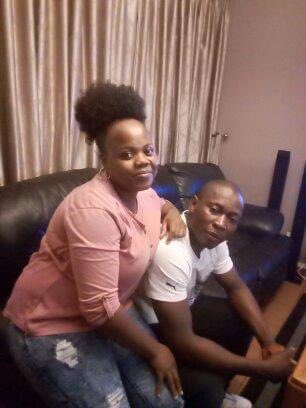 milkshakemarket's tweet photo. #Sizokthola   This couple scammed me 75k. I was purchasing an embroidery machine from them. I borrowed money from close friends n relatives. These scammers bank with @FNBSA . I can’t pay my Unisa fees to see my results.  I’m in debts also. Plz RT 🙏 4 me https://t.co/uriQ0VikVs