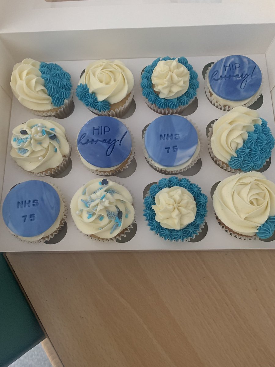 These lovely cupcakes from the very talented <a href="/emilyhandickson/">Em 🍊</a> are going down a treat! Thank you Emily 💗 <a href="/KevinHarrow/">Kevin Harrow</a> when are you donning your bakers apron? 🤣