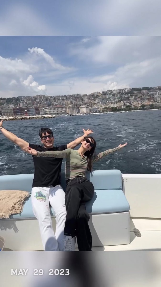 omgeeees's tweet photo. Happy Together 👫💕 https://t.co/sefJJKZAUp
