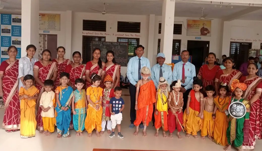 PGPSchopda's tweet photo. 𝗚𝗨𝗥𝗨 𝗣𝗢𝗨𝗥𝗡𝗜𝗠𝗔 𝗖𝗘𝗟𝗘𝗕𝗥𝗔𝗧𝗘D 𝗔𝘁 𝗣𝗚𝗣𝗦
𝘎𝘶𝘳𝘶 𝘗𝘰𝘶𝘳𝘯𝘪𝘮𝘢 𝘸𝘢𝘴 𝘤𝘦𝘭𝘦𝘣𝘳𝘢𝘵𝘦𝘥 𝘪𝘯 𝘵𝘩𝘦 𝘱𝘳𝘦𝘴𝘦𝘯𝘤𝘦 𝘰𝘧 𝘵𝘩𝘦 𝘊𝘩𝘪𝘦𝘧  𝘎𝘶𝘦𝘴𝘵, 𝘔𝘳. 𝘗𝘳𝘢𝘬𝘢𝘴𝘩 𝘋𝘦𝘴𝘩𝘮𝘶𝘬𝘩, 𝘢 𝘳𝘦𝘵𝘪𝘳𝘦𝘥 𝘗𝘩𝘺𝘴𝘪𝘤𝘴 𝘵𝘦𝘢𝘤𝘩𝘦𝘳. https://t.co/sRd28VyMiZ