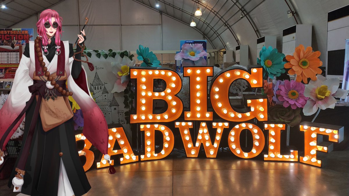 ArayaRosei's tweet photo. Just got back home from the Big Bad Wolf booksale! It was nice that the last day fell on a Monday so it was pretty chill.
Fave of the haul has to be the thicc concept art book from the movie Watchmen (Haul pics later!)
#BBWManila2023 #BigBadWolfPH #BooksPH #KaBOOKbayan #BBWPH https://t.co/HztjF9ZRXB
