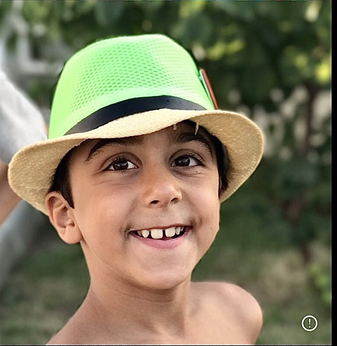FerihaYigitturk's tweet photo. Şampiyon Oğlum benim…. Sen hep benimle, bizimlesin!! 
Benim parlayan Yıldızım, Işığım, Gözleri Gülen oğlum! 
İYİ Kİ DOĞDUN! 
SENİ ÇOK SEVİYORUM İZCAN’IM! 🤍

Elbet bir gün buluşacağız! 

#isiasortakdavamız #iyikidoğdunizcan https://t.co/aW9uPo2CQs