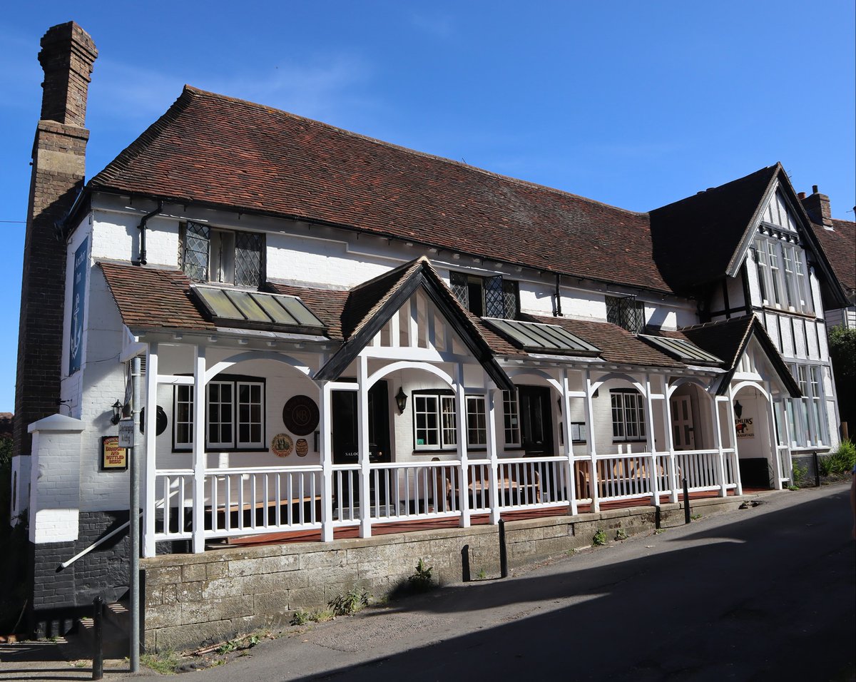 aroundaboutbrit's tweet photo. Set in the village of Hartfield, The Anchor Inn is a family-orientated local pub that offers excellent accommodation, delicious food, and quality drinks.
https://t.co/zXGRmh1nRY
#Hartfield #Accommodation #Travel #Dine #FamilyFriendly #DeliciousFood #QualityDrinks #EastSussex https://t.co/AP8kbpUibE