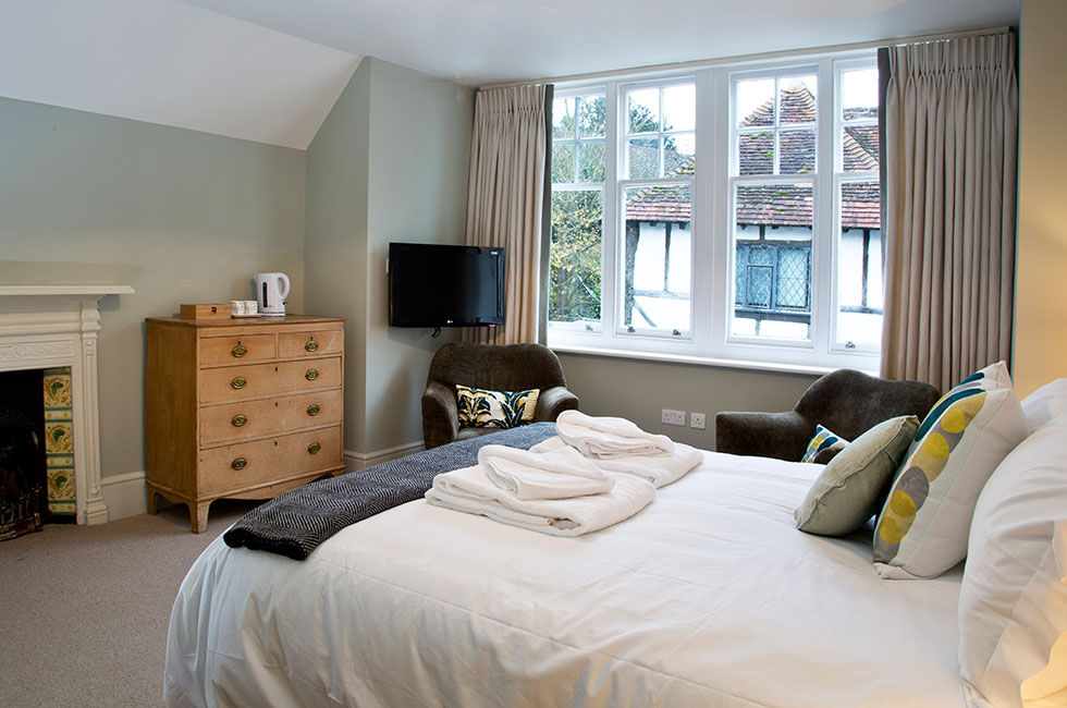 aroundaboutbrit's tweet photo. Set in the village of Hartfield, The Anchor Inn is a family-orientated local pub that offers excellent accommodation, delicious food, and quality drinks.
https://t.co/zXGRmh1nRY
#Hartfield #Accommodation #Travel #Dine #FamilyFriendly #DeliciousFood #QualityDrinks #EastSussex https://t.co/AP8kbpUibE
