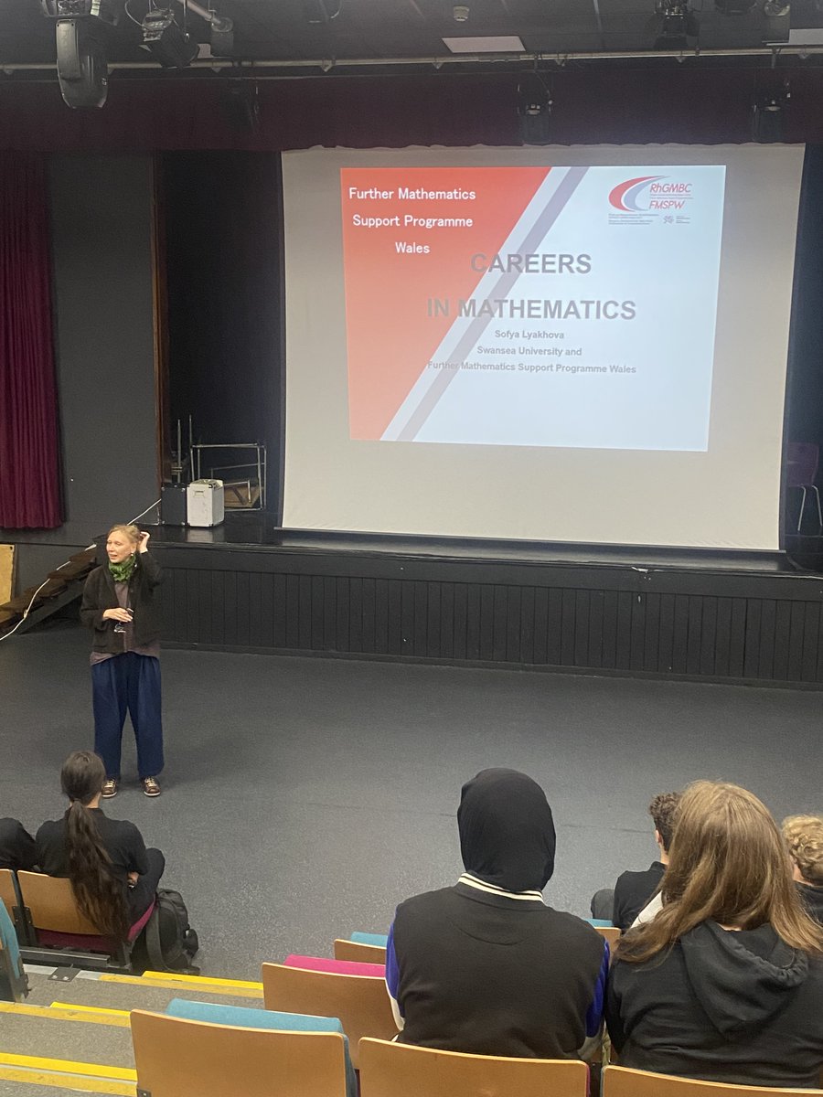 Thank you Sofya from Further Maths Support Programme Wales for delivering a Careers in Mathematics talk to our Y12 pupils this morning

@RhGMBC_FMSPW @furthermaths @Olchfaschool 

#FurtherMaths #FMSPW #Future #Careers