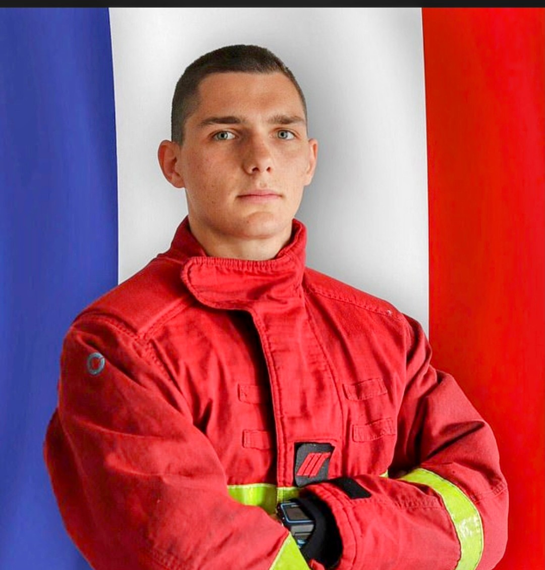 This is Dorian Damelincourt a 24 year old French firefighter, last night he died while fighting a massive blaze started by rioters in Saint Denis. Who will protest over his death, who will care for his family while #parisburns #parisriots #parishasfallen #RIPDenis