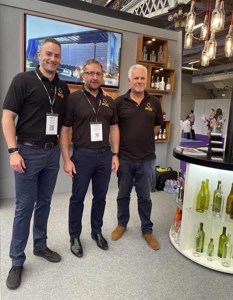 AeggPackaging's tweet photo. This was us before the doors opened at #imbibelive this morning!
Come and visit us (Stand B72) if you are looking for a glass bottle partner for your wine, soft drinks and spirits (including a range of 'eco' bottles).
#spiritbottles #winebottles #SoftDrinksBottles https://t.co/3VcY4mDxls