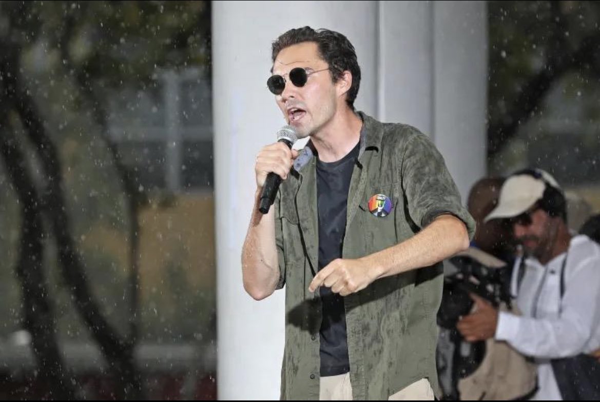 davidhogg111's tweet image. Thanks to all who came out the the We the people march in Ft Lauderdale yesterday. It might have been pouring rain but that won’t stop. It’s going to take time to turn Florida around but we will do it.