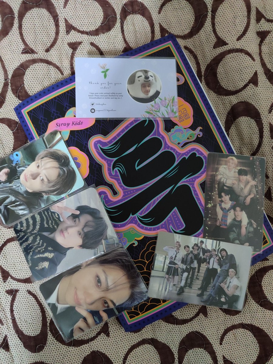 ain_arabi's tweet photo. Alhamdulillah,,sudah sampai my ltd 5star(특)...serius masa unbox ni hmpir hilang suara..sbb si dia (lee know) balik..btw dpt #surfinracha ye..tenkiu for your service @srbangchan ..sy happy sngt..🥰💕🐰💪🐥 https://t.co/n5KxJmWj9b
