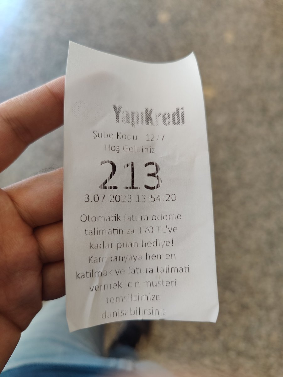 Sıra aldığım saat 13:54. Şu an saat 15:39 halen sıra gelmedi. İki tane gişe açmışlar 5 dklık iş için 2 saat bekletiyorlar. Yapı krediye bulaşmayın arkadaşlar Yapıkredi pişmanlıktır 😑 Yapıkredi vangölü şube

#yapıkredi
<a href="/YapiKredi/">Yapı Kredi</a> 
<a href="/YapiKrediHizmet/">Yapı Kredi Hizmet</a> 
<a href="/YapiKrediIK/">Yapı Kredi İnsan Kaynakları</a> 
<a href="/YapiKrediWorld/">Yapı Kredi World</a>