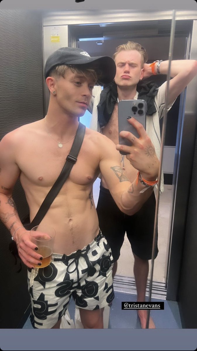 UpdatesCSJB's tweet image. Con's Instagram story (2)
(July 3, 2023)