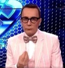 10 cosas random del IG
- Amo la comida
- Me enojo si me hacen enojar
- Soy la hija de mi mamá
- Justin es de piscis
-....