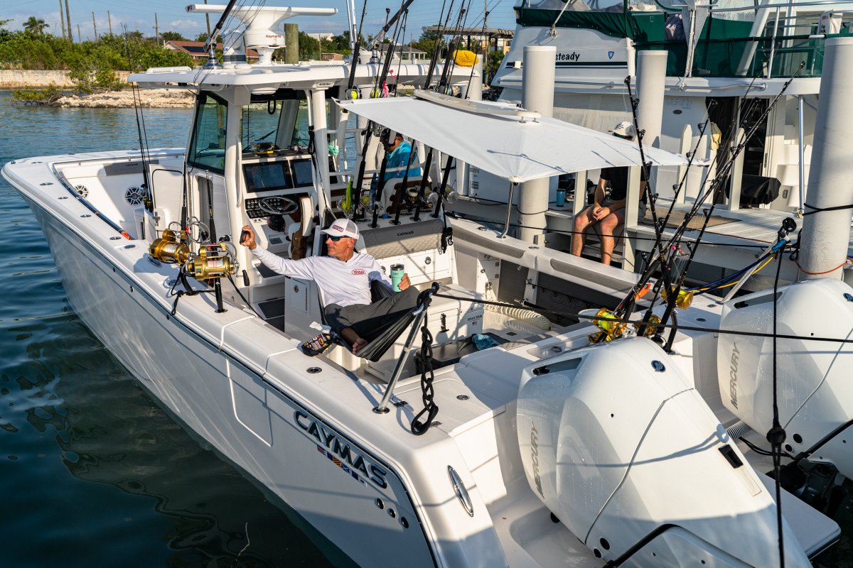 taco_marine's tweet photo. There's a first for everything! @CaptGeorgeGozdz from the hit fishing show Unfathomed, relaxes in his hammock, which is secured by the TACO Transom Cross Tie Cleat XL, comfortably under ShadeFin. 😎
#ShadowInSeconds
#boatshade #shadefin #sunprotection #lounging #hammock #caymas https://t.co/Ilwp4q129d