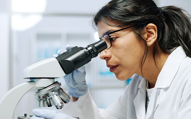 parkinsons_life's tweet image. What is the latest update on #Parkinsons drug therapies in the clinical trial pipeline?

Explore new findings published in the ‘Journal of Parkinson’s Disease’: bit.ly/3NyOglM