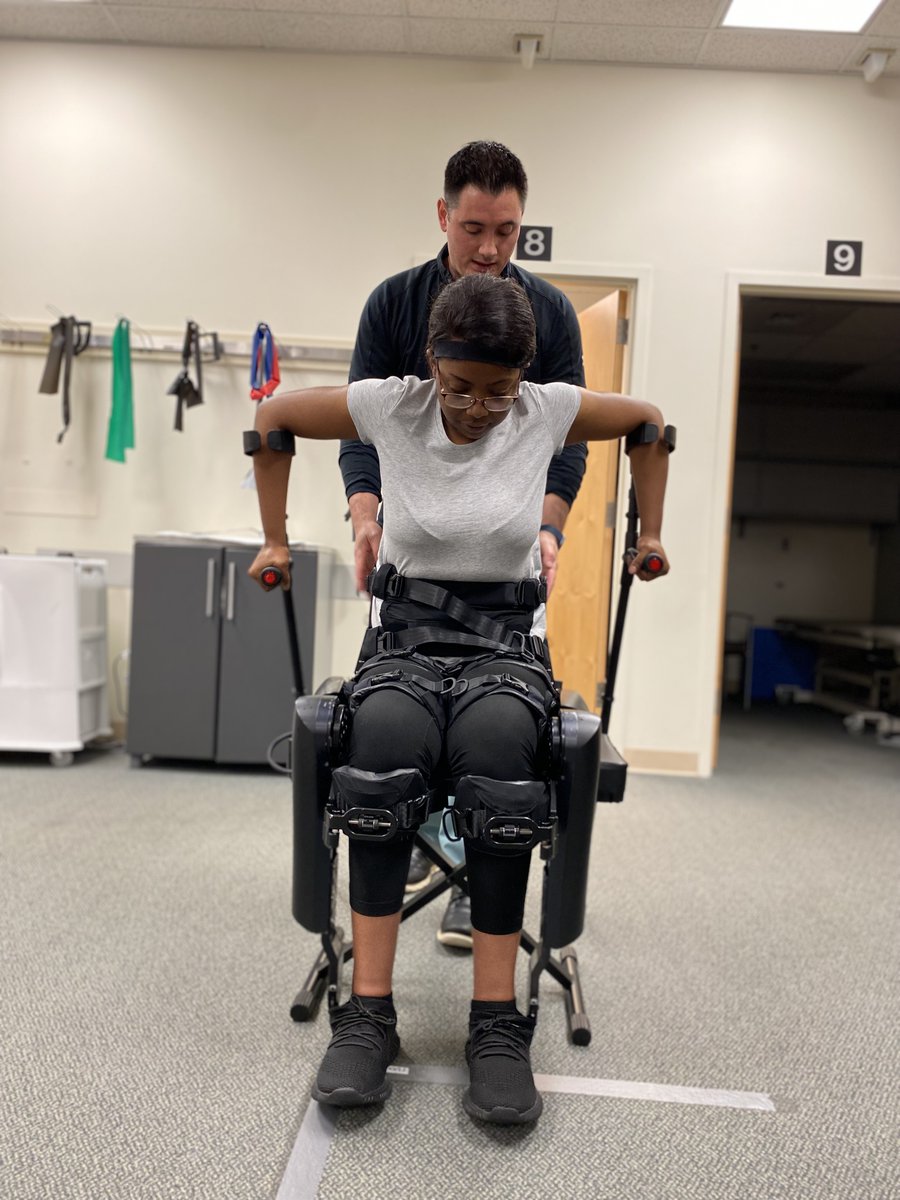 golifeward's tweet photo. π¨New ReWalker Alert!π¨ Join us in welcoming Dalasia to the ReWalk family! She recently received her very own personal #exoskeleton & has been training at @SparrowHealth. We can't wait to see all of the new opportunities that open up for her! #WelcomeToReWalk #ReWalkerCrew https://t.co/1bEffzZArS