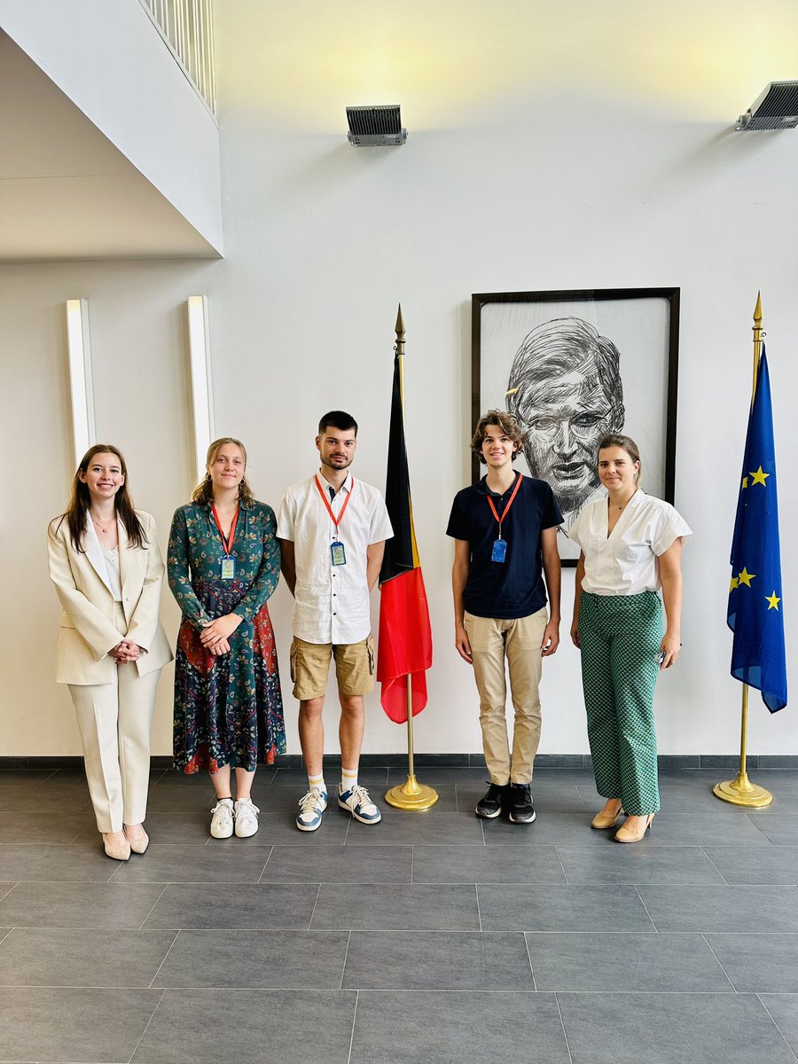 BelgiqueRDCongo's tweet photo. 👋 à Lola,Thibault &amp; Théo, étudiants 🇧🇪engagés dans #IngénieuxSud,un cours de service-learning de l’@UCLouvain_be &amp; @LouvainCoo.🎓

Avec des partenaires locaux, dont l’@Unikinrdc 🇨🇩,ils évaluent les projets passés &amp; identifient de possibles futurs projets d’#agriculturedurable.🌱 https://t.co/vVQKntB05c