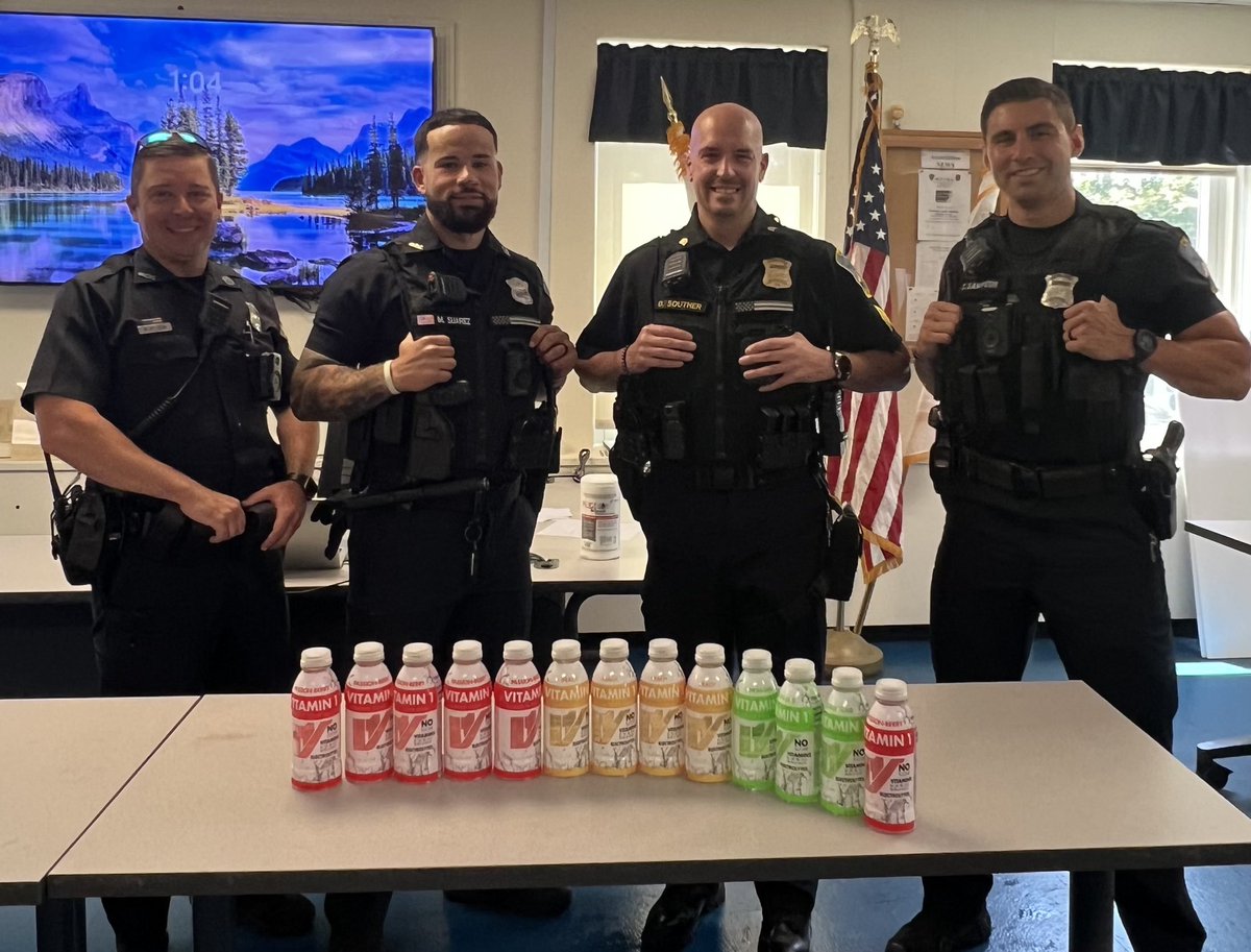 MethuenPolice's tweet image. #Methuen PD thanks Mike Taylor &amp;amp; Vitamin 1 for their donation of refreshing drinks to help keep officers hydrated. Mike  is a former Special Forces Green Beret &amp;amp; understands the importance of keeping bodies hydrated &amp;amp; staying healthy. TY Mike!